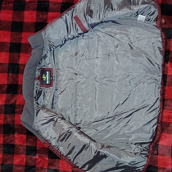 NordicTrack. Down Puffer Vest.  Like-new. Size XL - Picture 9 of 14